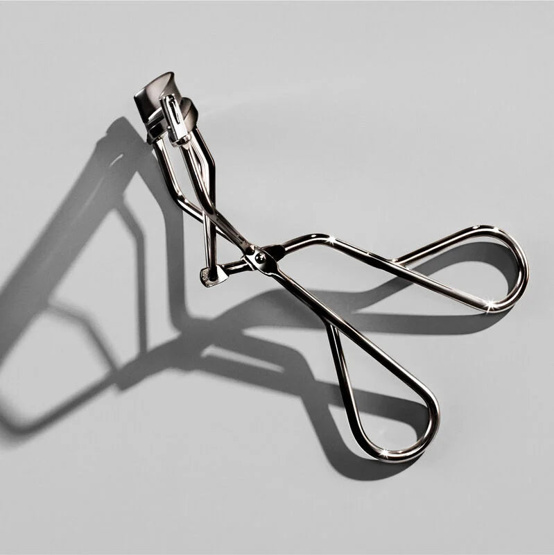 Shiseido - Point Eyelash Curler