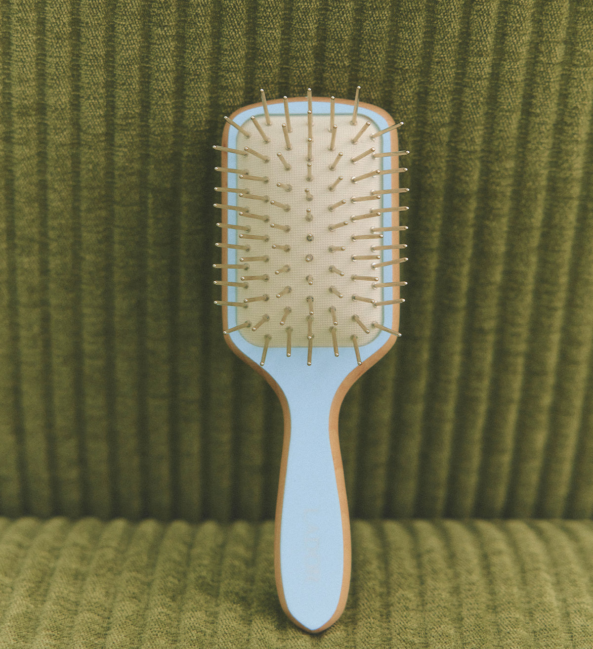 La'dor Middle Wooden Paddle Brush 1 Pc