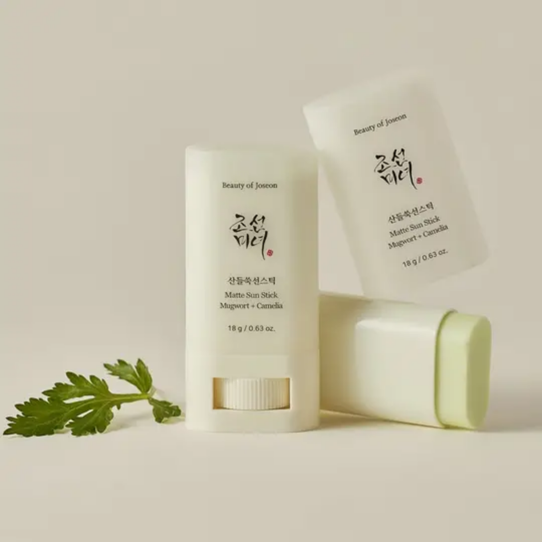 BEAUTY OF JOSEON - Matte Sun Stick : Mugwort+Camelia (SPF 50+) - 18G