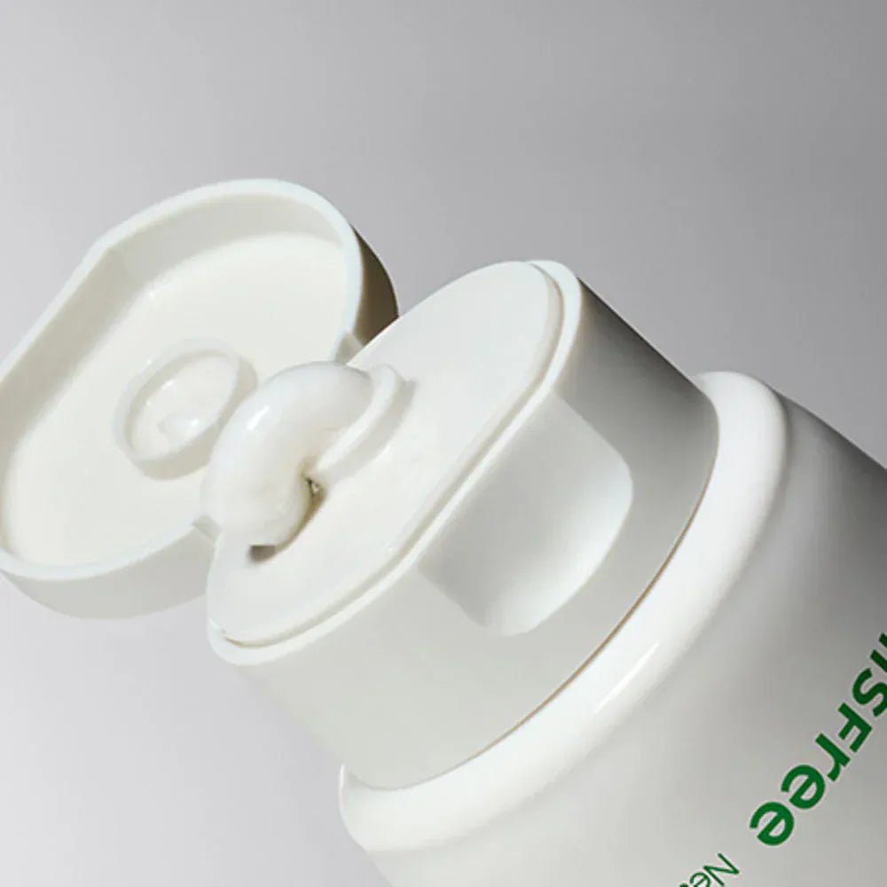 INNISFREE - Green Tea Amino Hydrating Cleansing Foam - 150G - AU Beauty Bazaar