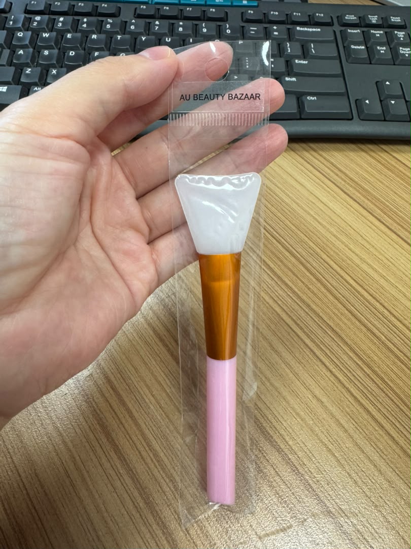 AU Beauty Bazaar Silicone Face Mask Brush Pink product photo